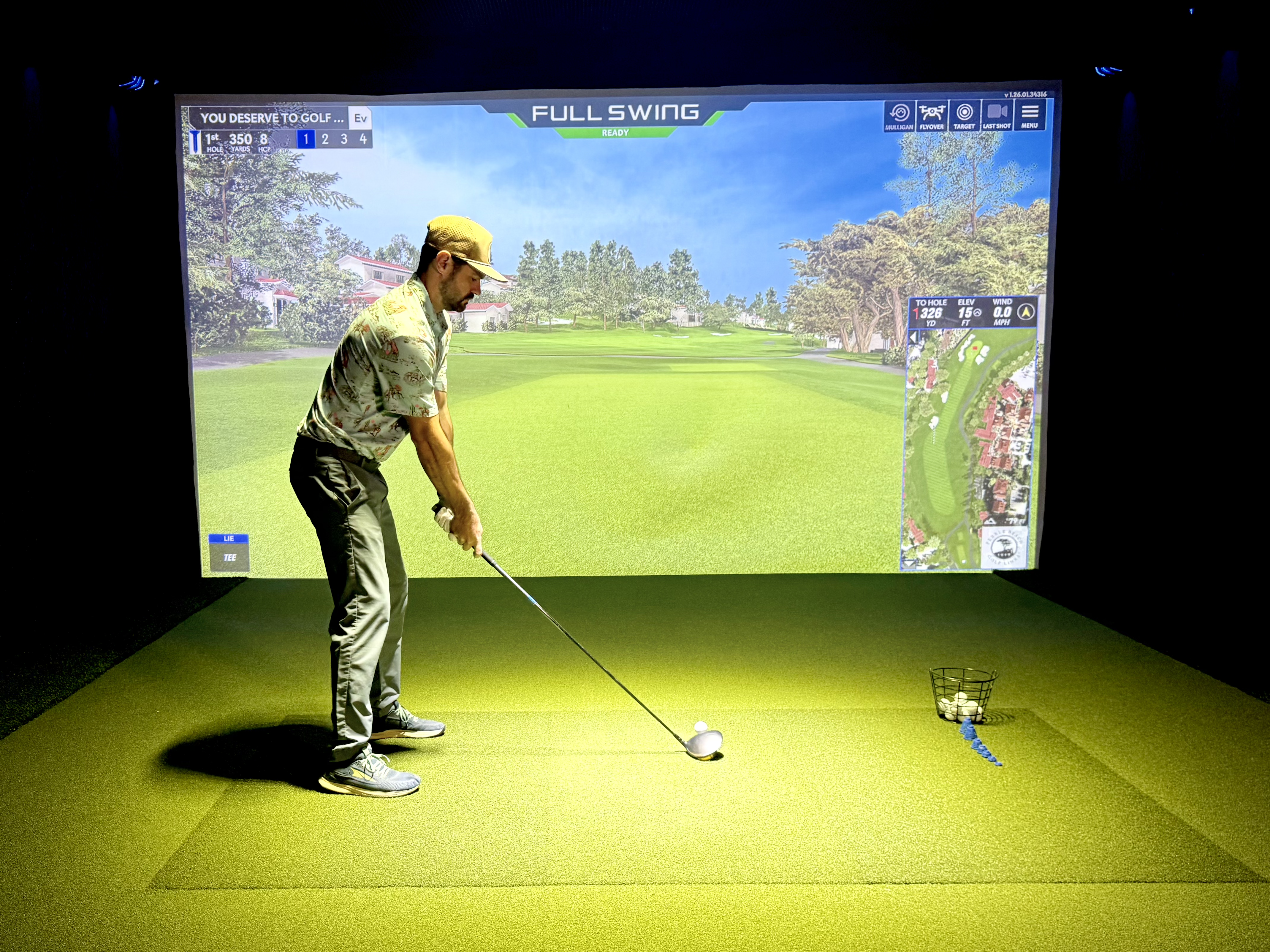 Private golf simulator room at Swing 365